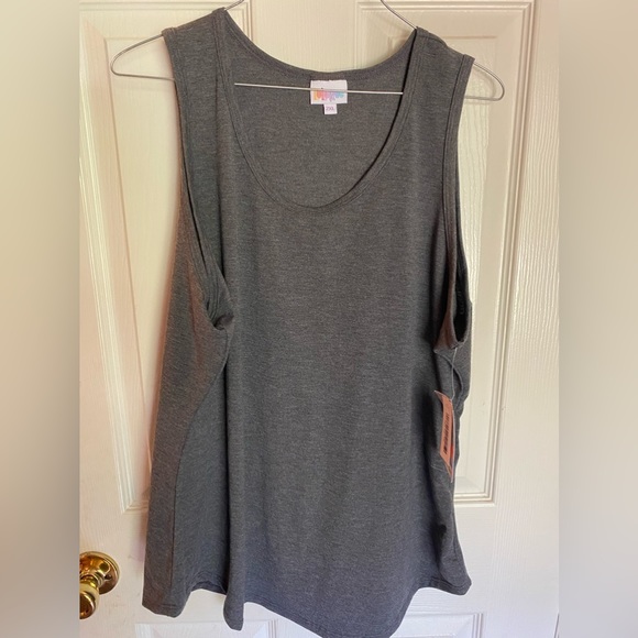 LulaRoe Gray NWT 2 XL Tank - Picture 1 of 4